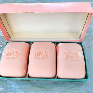 Vintage Elizabeth Arden Pink Geranium 3 Bars Soap New